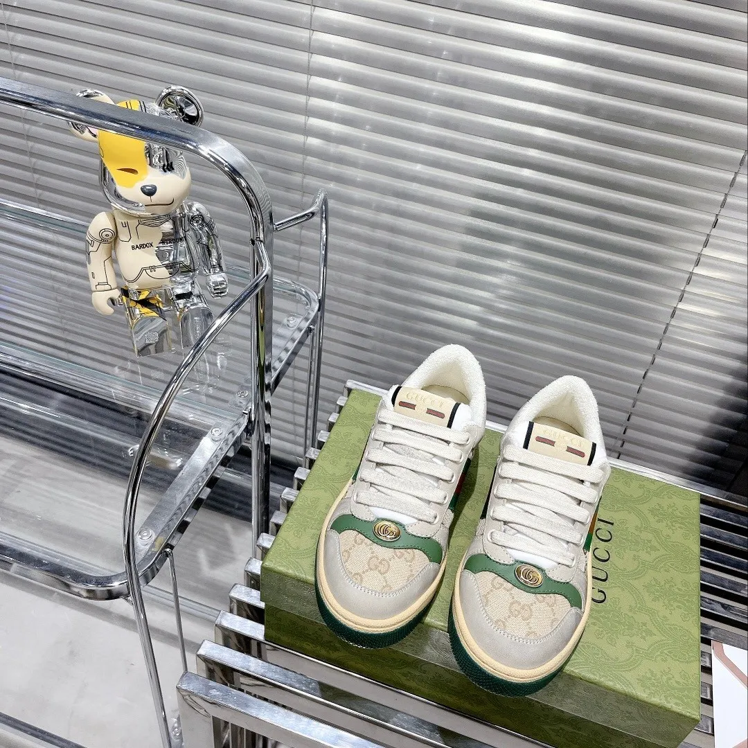👟👟Ex-factory price 480👟👟 Women's Shoes Women's Clothing Women's Shoes Women's Clothing 𝗚𝘂𝗰𝗰𝗶 Screener series sports dirty shoes, all of them are upgraded at the ex-factory price of z👟👟The leather and outsole are made in one time, instead of being worn in the market later, which looks very cheap. The inner lining is a cotton blended towel customized according to the original product. The thickness, breathability, and feel are all the same as the original product. Genuine open-mold cowhide feet are stamped and formed, rather than the ordinary version on the market that is cut by hand. The metal Double G oval enamel hardware is molded according to the original version. The details of the latest outsole have been adjusted compared to the previous version. We have also made upgrades. The T👟👟factory price R outsole, which is the same as the exclusive private model and the genuine product, perfectly restores the original craftsmanship in terms of softness and hardness, texture lines and clarity, and wearing comfort. The rubber soles sold on the market are not only wrong in color, texture, and bee pattern on the soles, but also have no texture at all. The thickness of the sole is approximately 2.5cm. Authentic and consistent complete packaging SIZE: 35-44